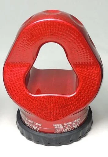 Factor 55 0031001 Prolink E Winch Shackle Mount - Red