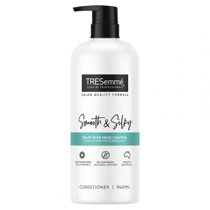 Tresemme Tresemm Smooth & Silky Conditioner With Sunflower Seed Oil & Vitamin A 940ml - Beauty