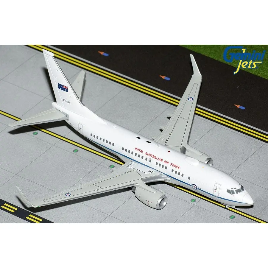 1/200 Royal Australian Air Force (RAAF) B737-700S A36-002