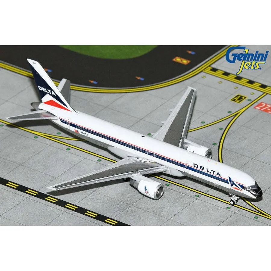 1/400 Delta Air Lines B757-200 N607DL