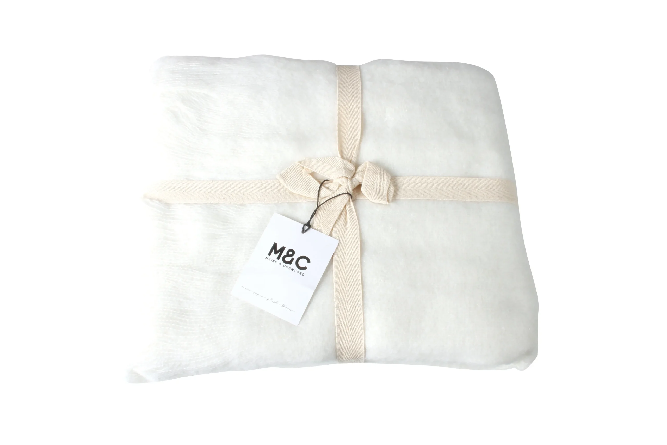 Maci Super Plush Throw Cream - Home & Garden