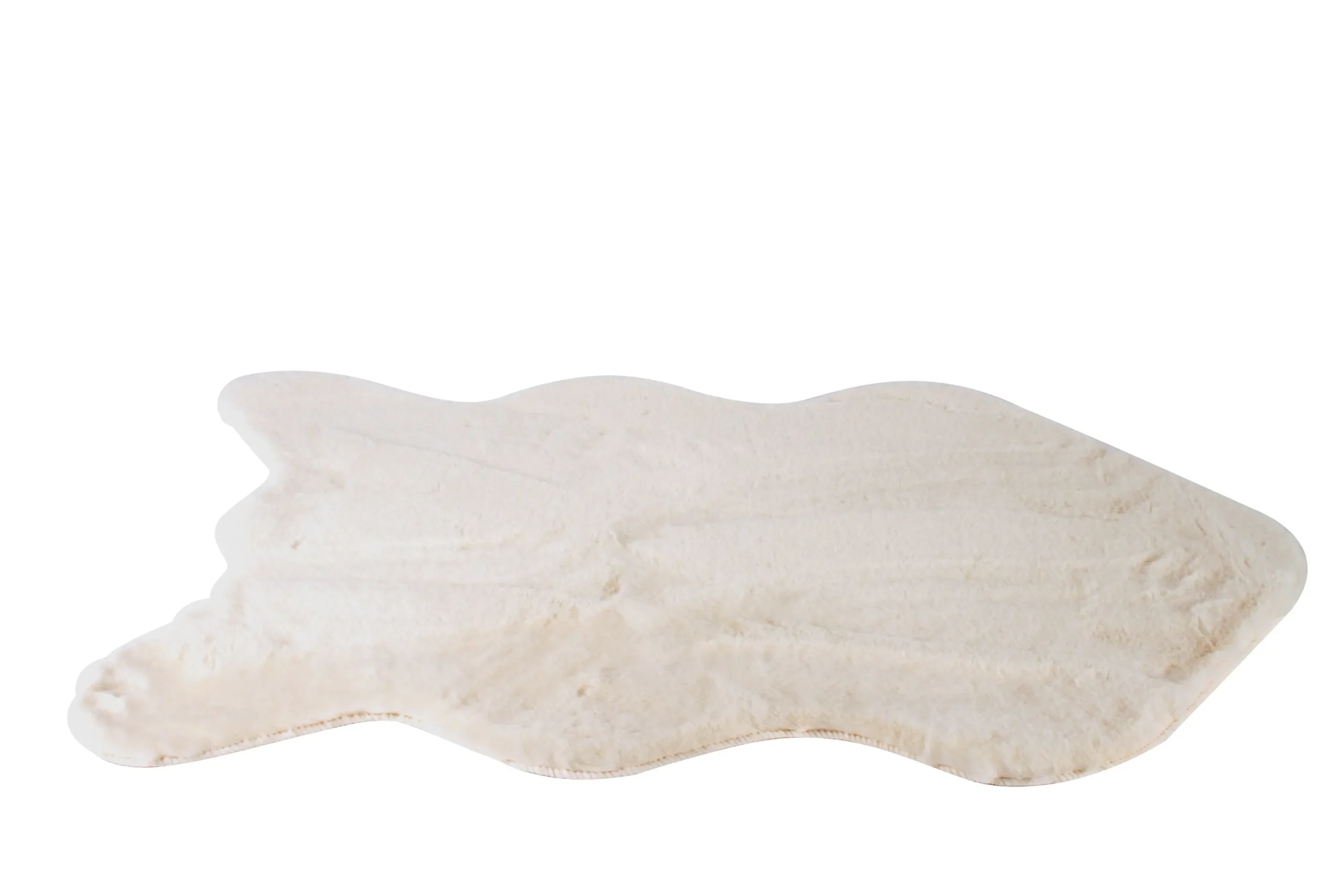Emery Faux Pelt 90 x 60 cm - Home & Garden