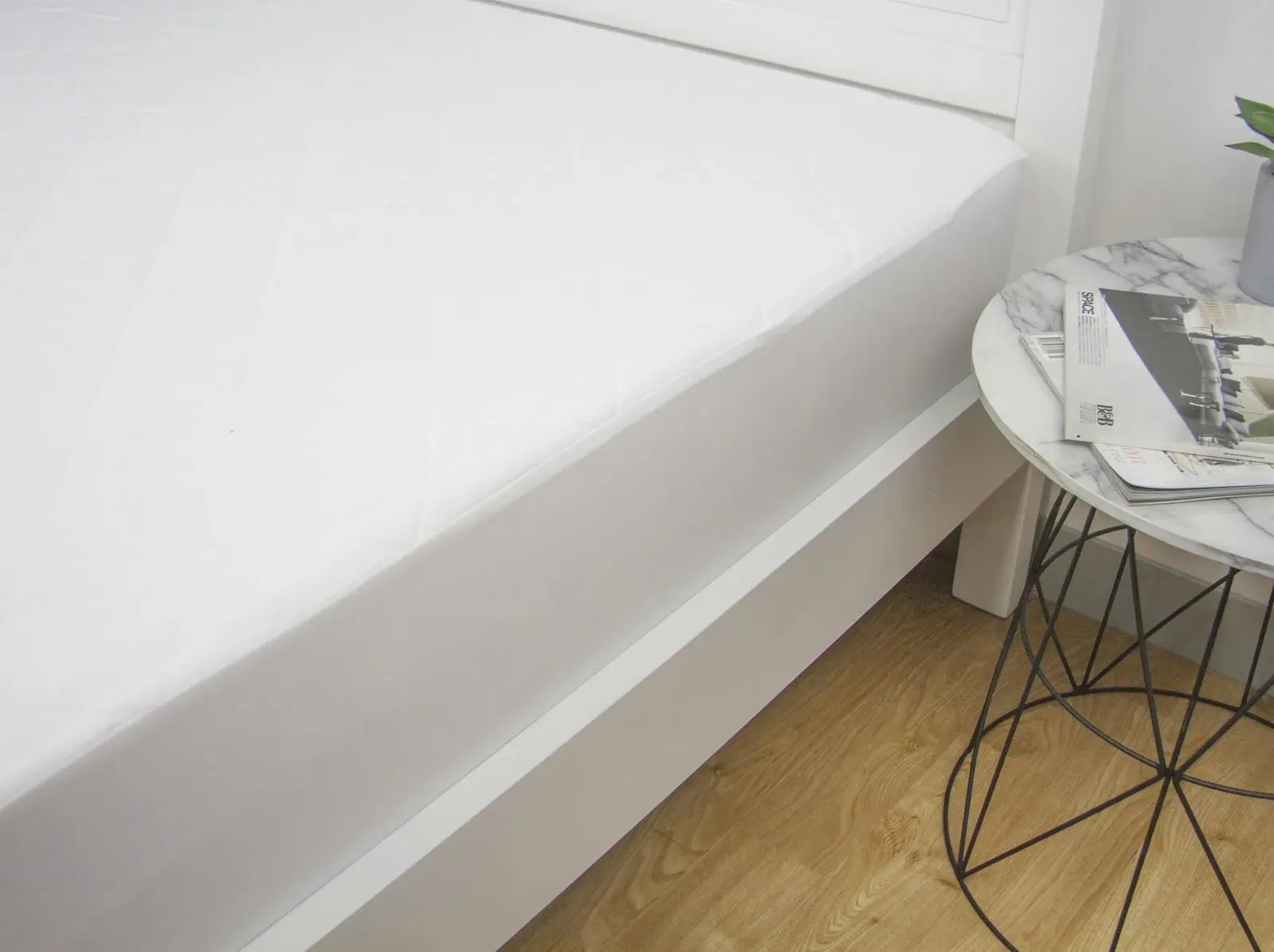 Ardor 100GSM Cotton Double Bed Size Mattress Protector Cover Home Bedding White - Furniture
