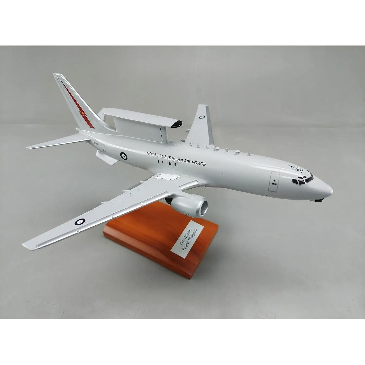 1/100 Boeing E7A Wedgetail A35003 RAAF Base Williamtown No.2 SQN Licensed Air Force Centenary Prod - Hobbies